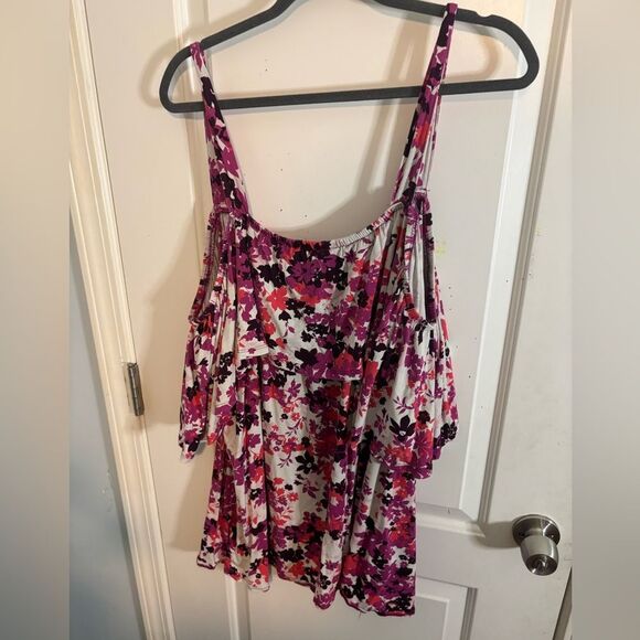 Women’s Jessica London Vibrant Floral tank cold shoulder size 26/28 plus EUC - Picture 3 of 3